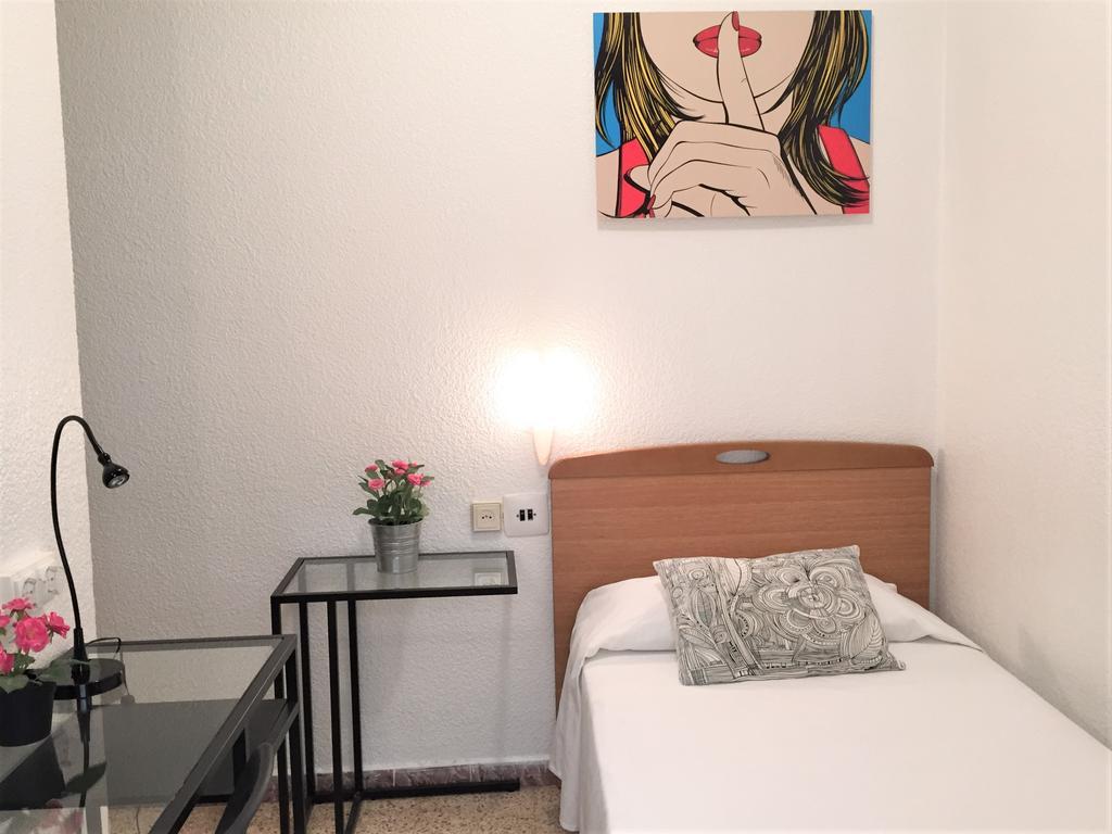 Hostal Carlos III El Prat de Llobregat Exterior foto